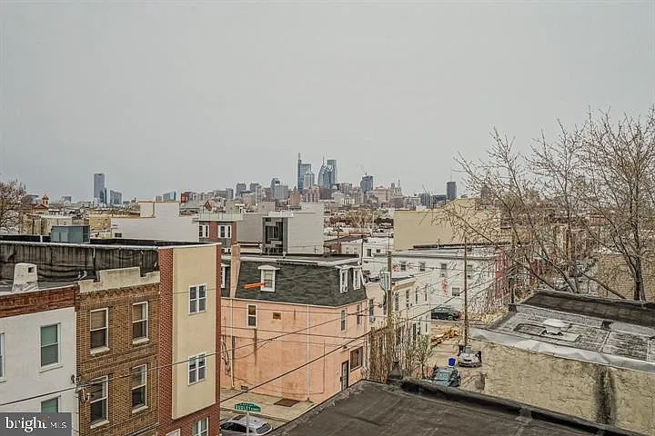 1939 S 6th St — Photo 10