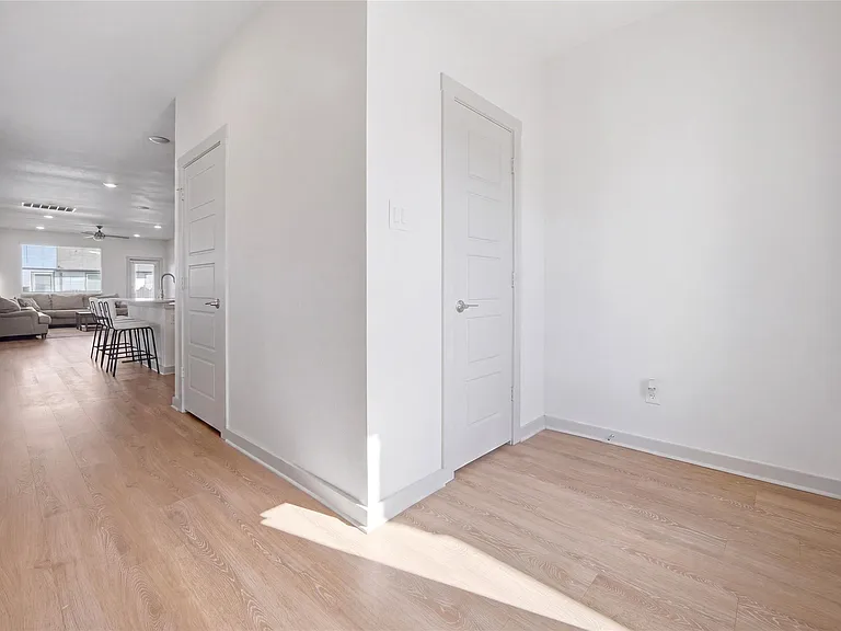515 Millbrook Blvd — Photo 5
