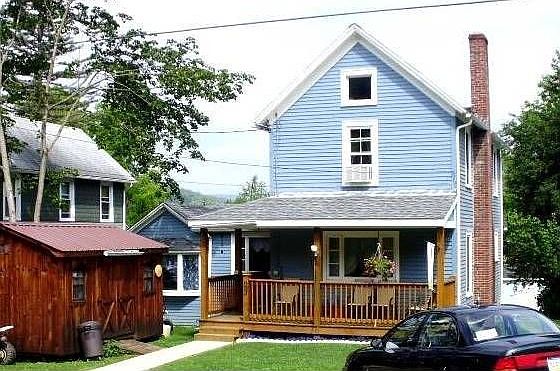 2nd image of 23 Pratt St