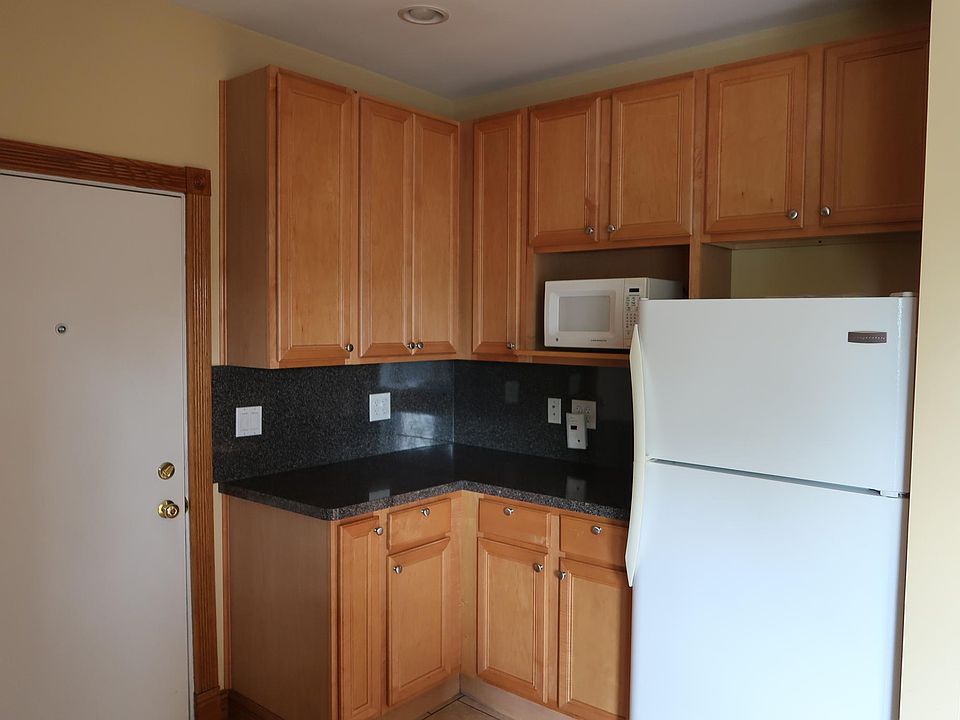 1st image of 2838 N Francisco Ave #Two_-2a