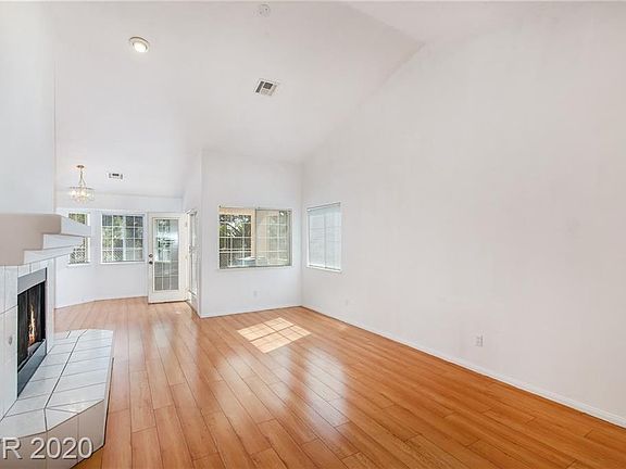 4th image of 807 Bartona St