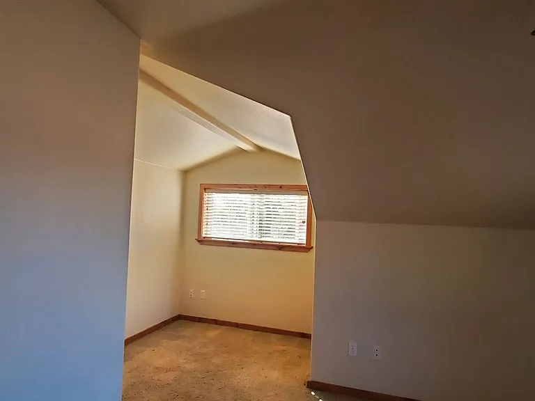 8424 Silver Bridge Rd — Photo 13