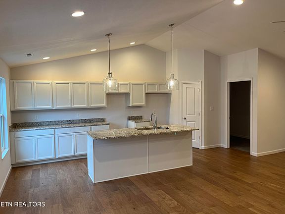 2nd image of 7643 Bailey Landing Ln