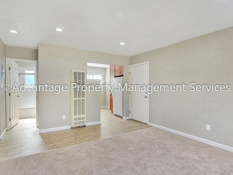 1st image of 1513 Mono Ave APT 4