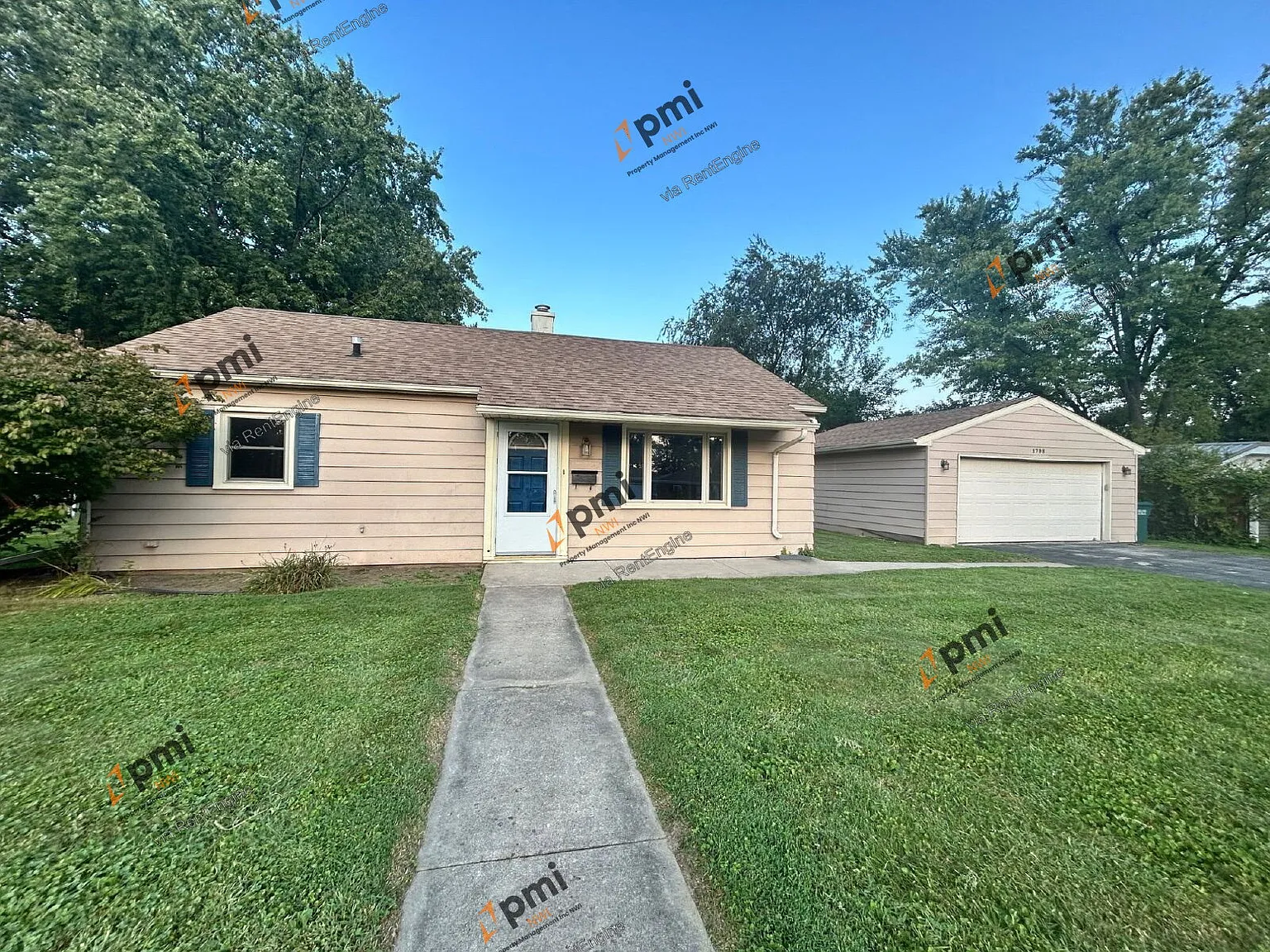 3 bed, 1.0 bath, 875 sqft, $1,625 — Photo 1