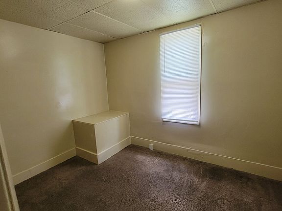3rd image of 1102 S Illinois St