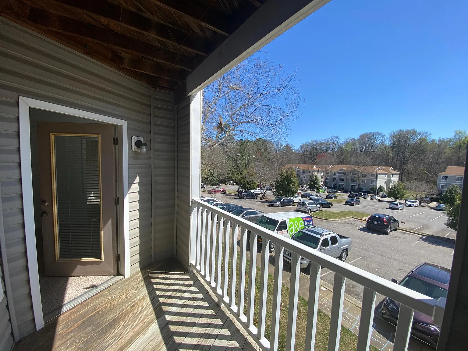 1401 Collegiate Cir — Photo 3