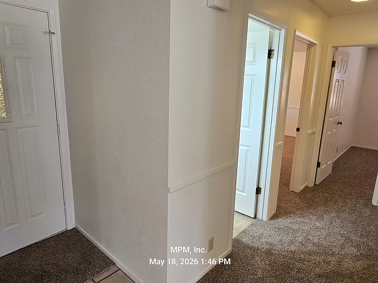 950 Player Ln — Photo 15