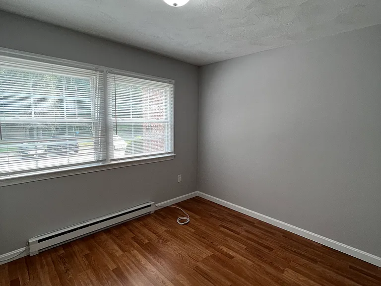 80 Locust Avenue — Photo 42