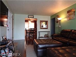 5th image of 7398 Eisenhower Dr Unit 6