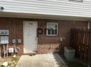 1763 Winfield Park Dr, Greenfield, IN