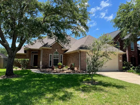 3 Bedroom Houses for Rent in Pearland TX - 34 houses | Zillow