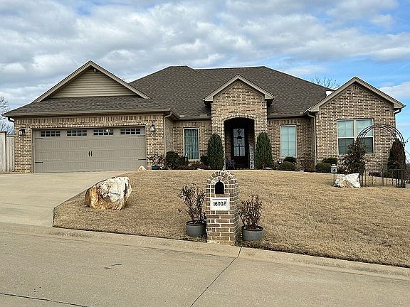 3/2 plus office space