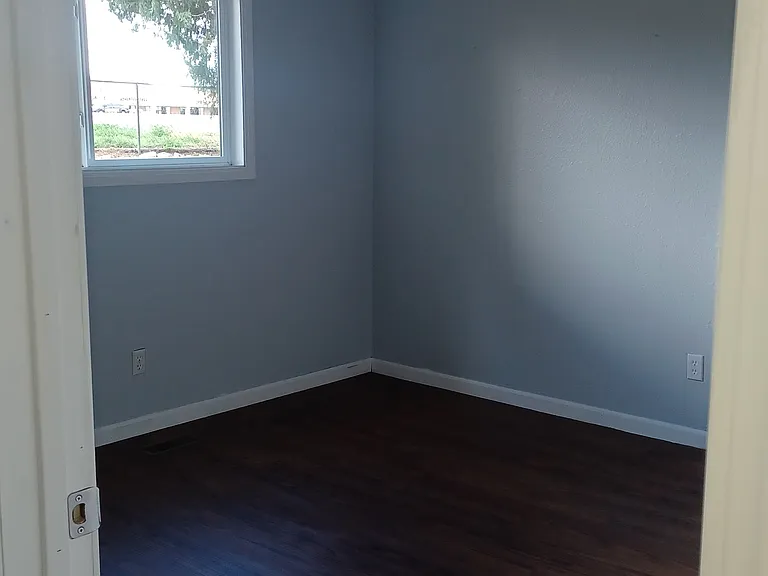 2435 Airport Rd — Photo 11