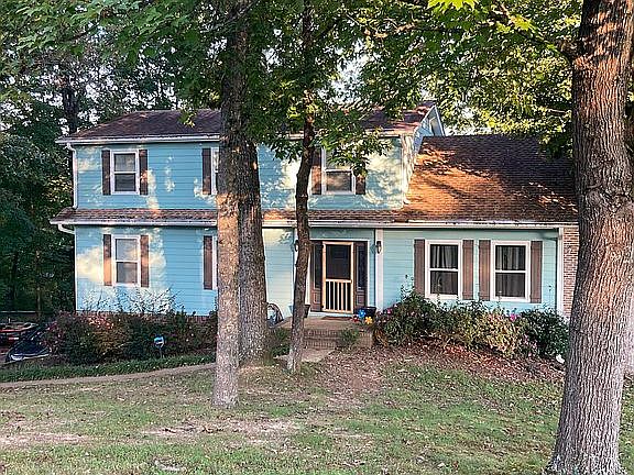 4th image of 1311 Rockdale Ln