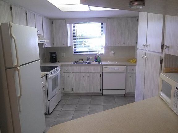 2nd image of 4963 Pepper Cir Unit D106