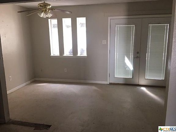 5th image of 1601-3 N De Leon St