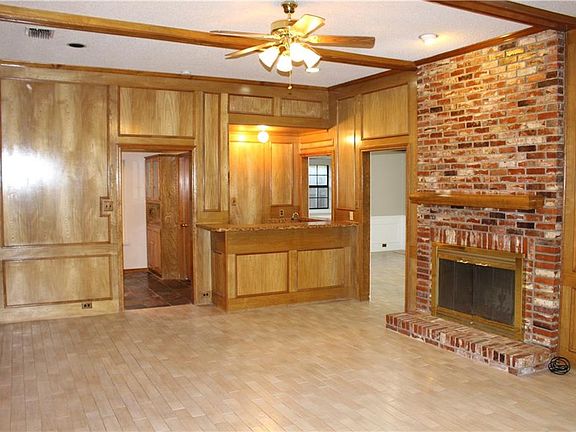5th image of 4519 Silverthorn Dr