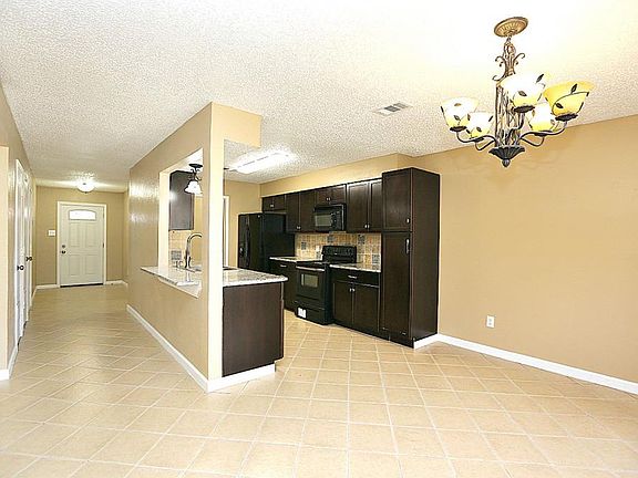 4th image of 5503 Parliament Dr