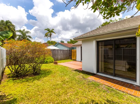 8210 SW 41st Street, Davie, FL 33328