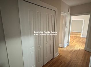 830 Reba Pl APT 1S, Evanston, IL 60202