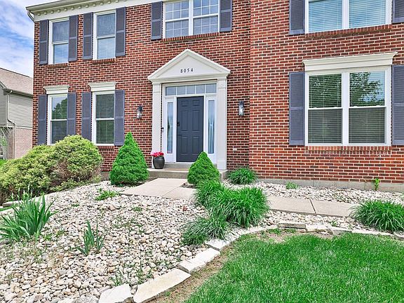 3rd image of 8054 Trailwood Ct