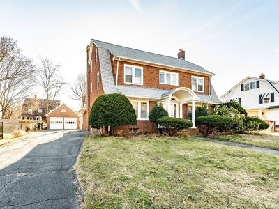 121 Bellevue Ave, Springfield, MA, 01108