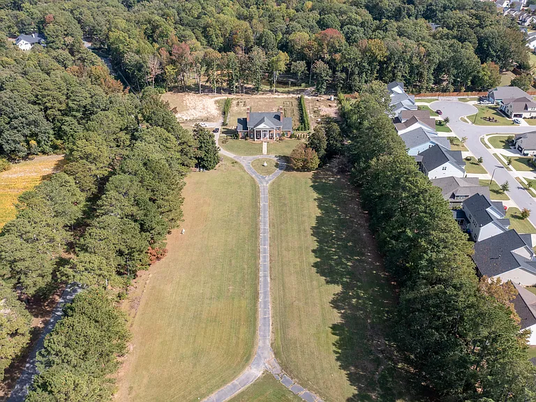 6804 Sunset Lake Rd — Photo 15