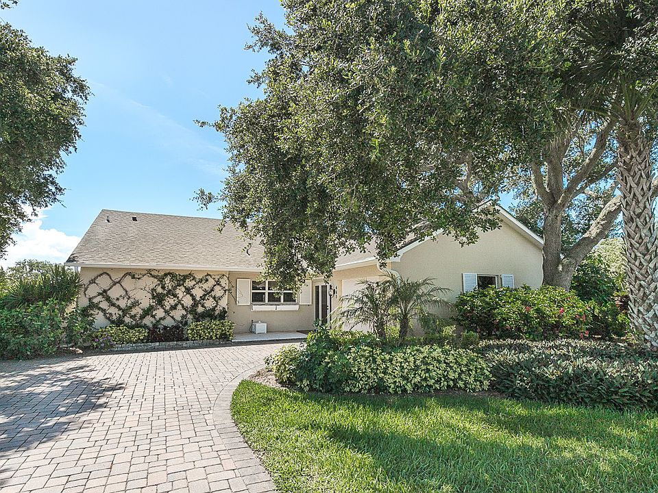 1st image of 465 Silver Moss Dr