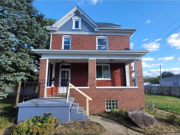 20 S 2nd St, Youngwood, PA 15697