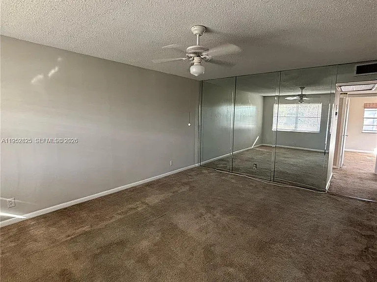 179 W Canterbury Dr #H — Photo 2
