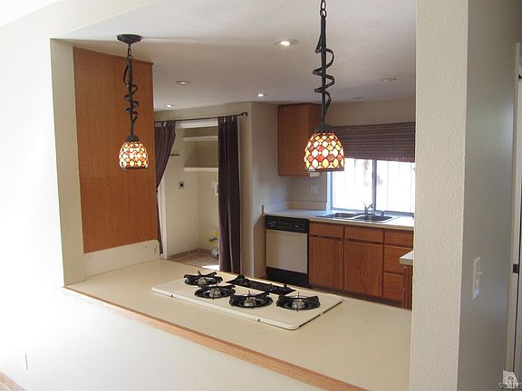 3rd image of 954 Sandpiper Ct