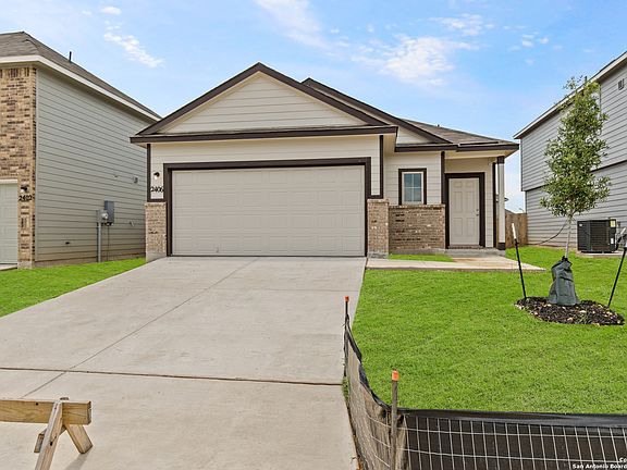 2nd image of 2406 Applewhite Meadows