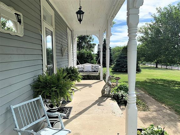 4th image of 1641 Clermontville Laurel Rd