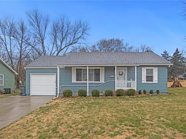 571 W Loula St, Olathe, KS 66061