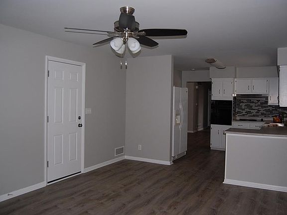 4th image of 1330 Willowridge Dr