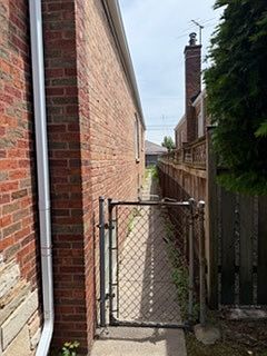 3rd image of 8917 S Ridgeland Ave