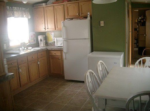3rd image of 9 Lee Ann Ln