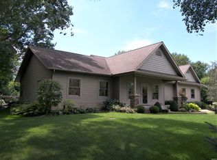 2065 N Fox Farm Rd, Warsaw, IN 46580