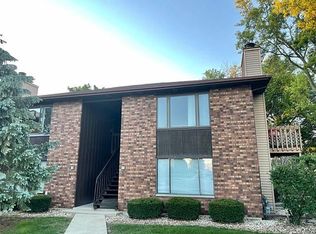 1130 Manchester Ct, South Elgin, IL 60177
