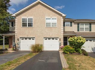 124 Fairway Dr, Collegeville, PA 19426