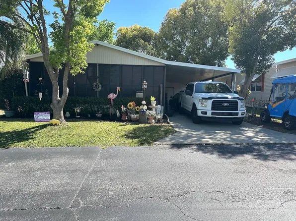 36112 Angler Ln, Dade City, FL 33525