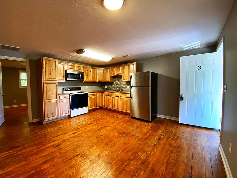 10 Whitney Ln #3 — Photo 4