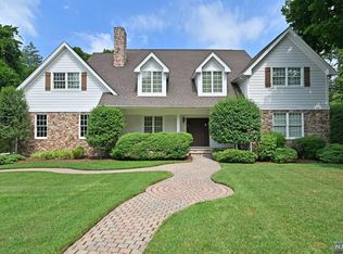 431 Grandview Ave, Wyckoff, NJ 07481