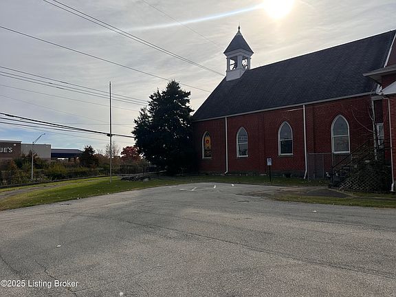 5th image of 9801 Cooper Church Dr