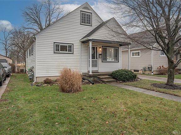 3rd image of 2132 Culver Ave
