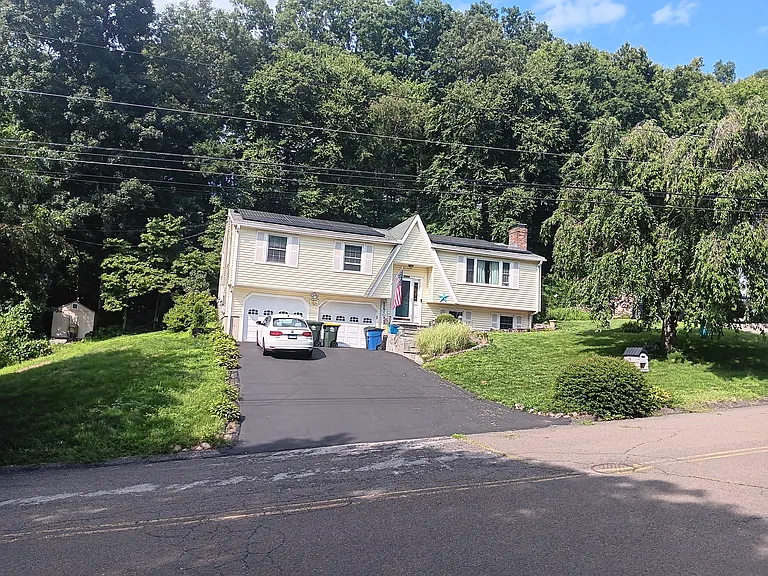 11 Molsick Rd #2.5 — Photo 2