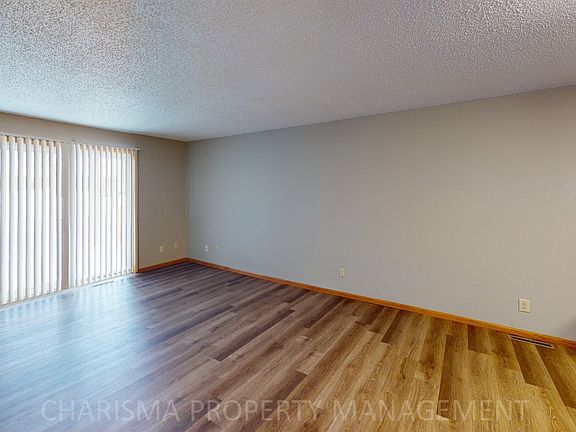 5th image of 626 N Sycamore Ave APT 105