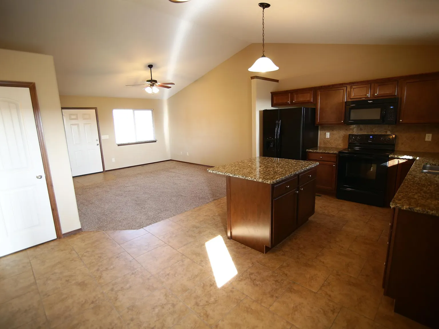 5581 N Lycee St — Photo 3