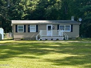 205 E Stahl Rd, Ashley Falls, MA 01222